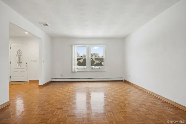 $699,000 | 21 Apple Blossom Lane, East Patchogue, NY 11772