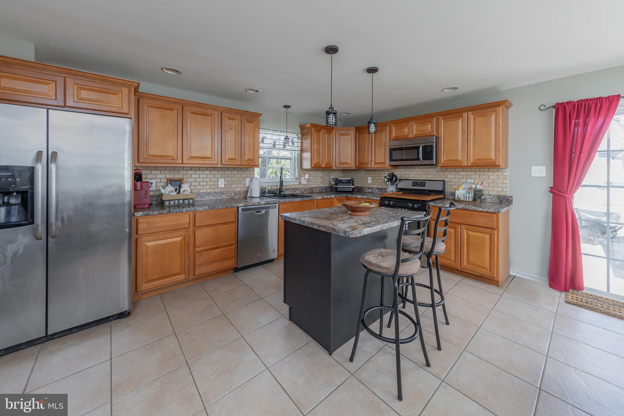 519 Democrat Road Gibbstown, NJ 08027 - Photo 8 of 18 Gallery Image 8