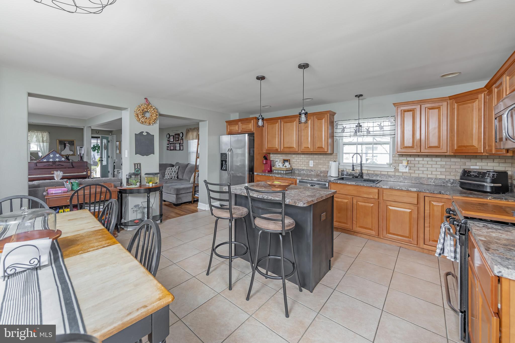 519 Democrat Road Gibbstown, NJ 08027 - Photo 9 of 18 Gallery Image 9