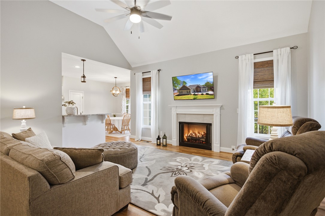 105 Winterbrook Circle Seneca, SC 29678 - Photo 4 of 48