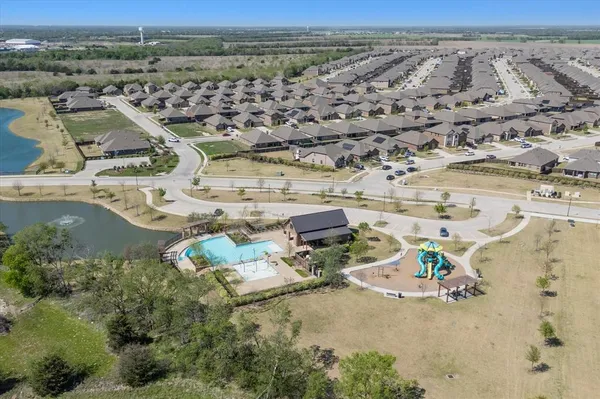 $325,000 | 163 Mockingbird Way, Caddo Mills, TX 75135