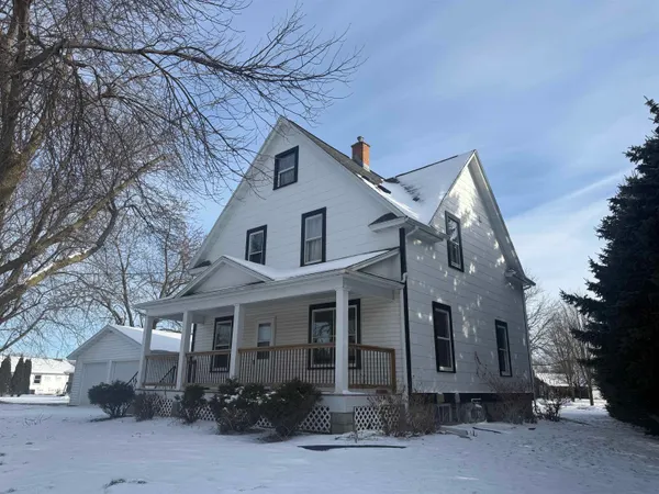 $274,000 | 1421 East Midway Road, Appleton, WI 54915