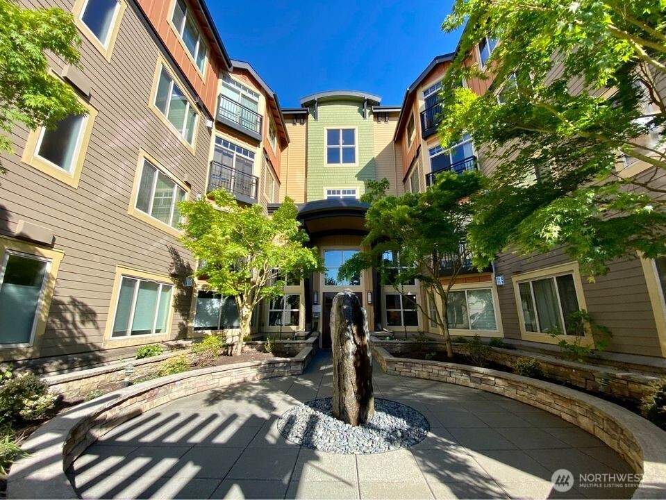 15700 116th Avenue Northeast, Unit 204 Bothell, WA 98011 - Photo 2 of 32