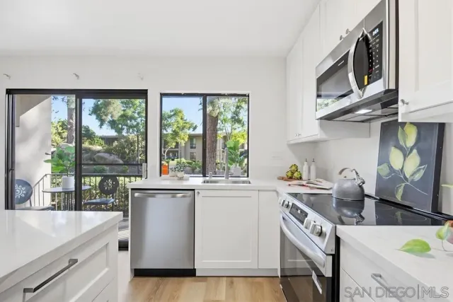 $389,000 | 7858 Cowles Mountain Court, Unit D7, San Diego, CA 92119