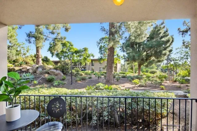 $389,000 | 7858 Cowles Mountain Court, Unit D7, San Diego, CA 92119
