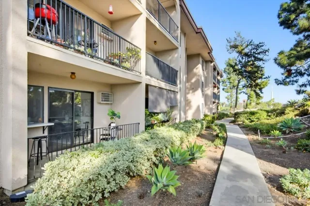 $389,000 | 7858 Cowles Mountain Court, Unit D7, San Diego, CA 92119