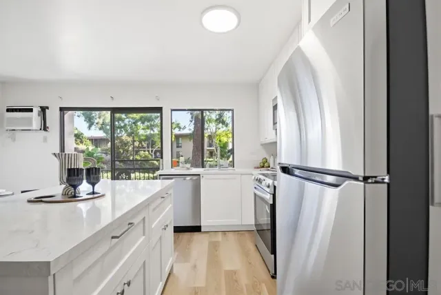 $389,000 | 7858 Cowles Mountain Court, Unit D7, San Diego, CA 92119