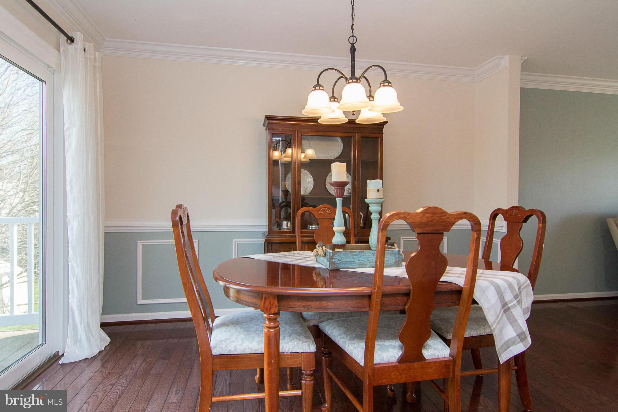 225 Roth Avenue Taneytown, MD 21787 - Photo 3 of 30 Dining Room