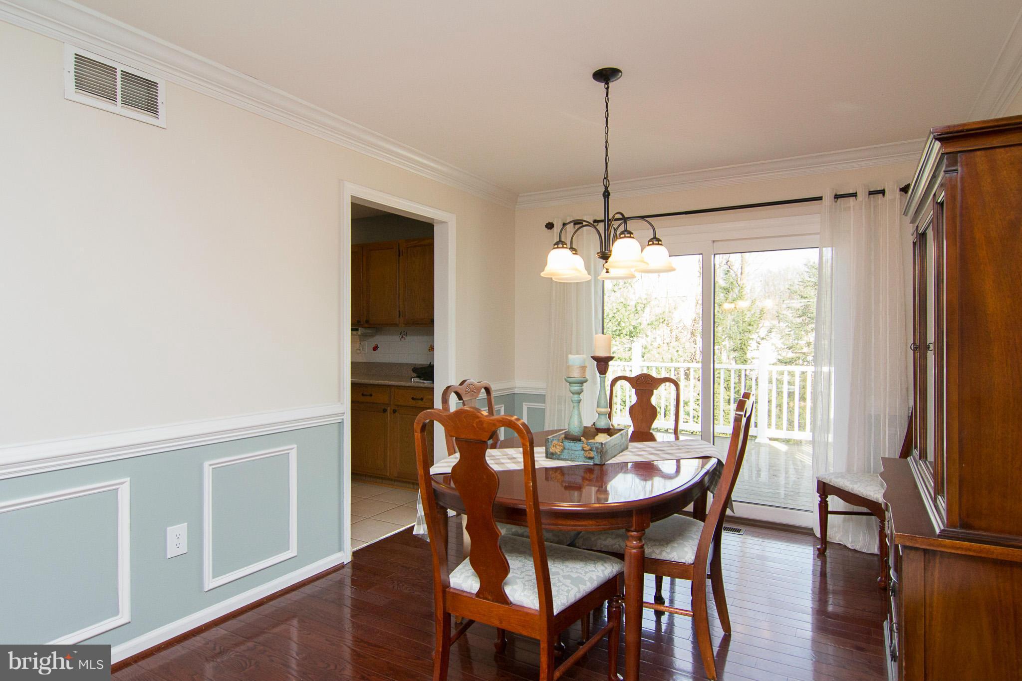 225 Roth Avenue Taneytown, MD 21787 - Photo 8 of 30 Dining Room