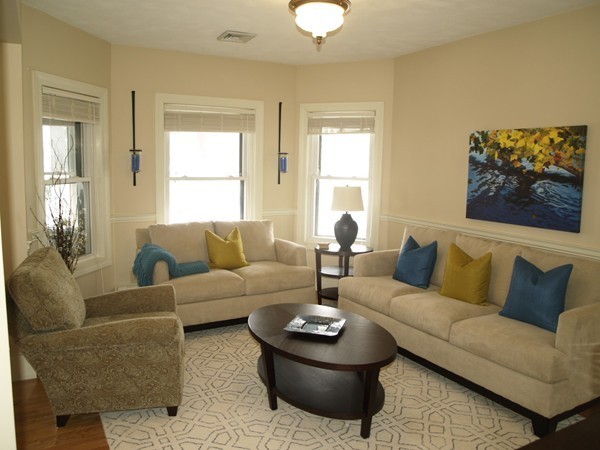174 Court Road Winthrop, MA 02152 - Photo 2 of 13 Gallery Image 2