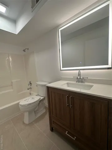 $395,000 | 854 East Crooked Hill Road, Pearl River, NY 10965