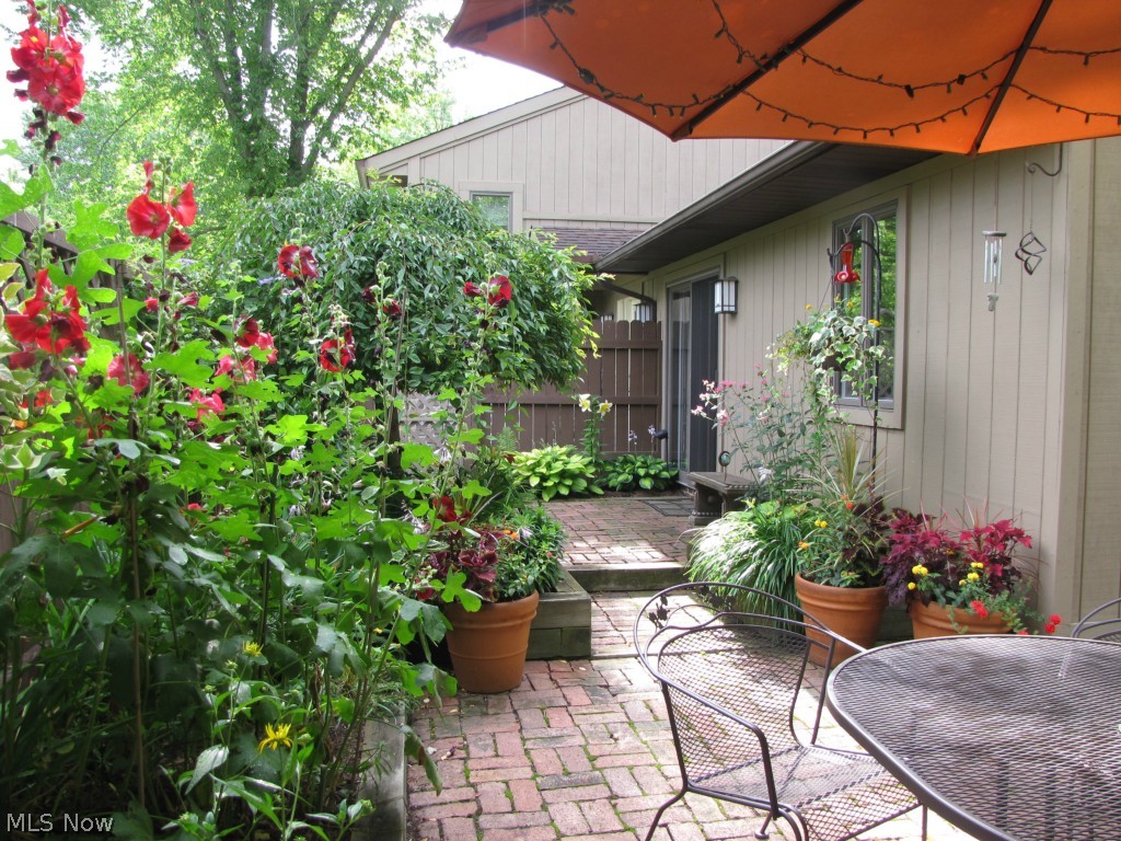 7332 Hillside Road Independence, OH 44131 - Photo 23 of 25 Summer Patio 2