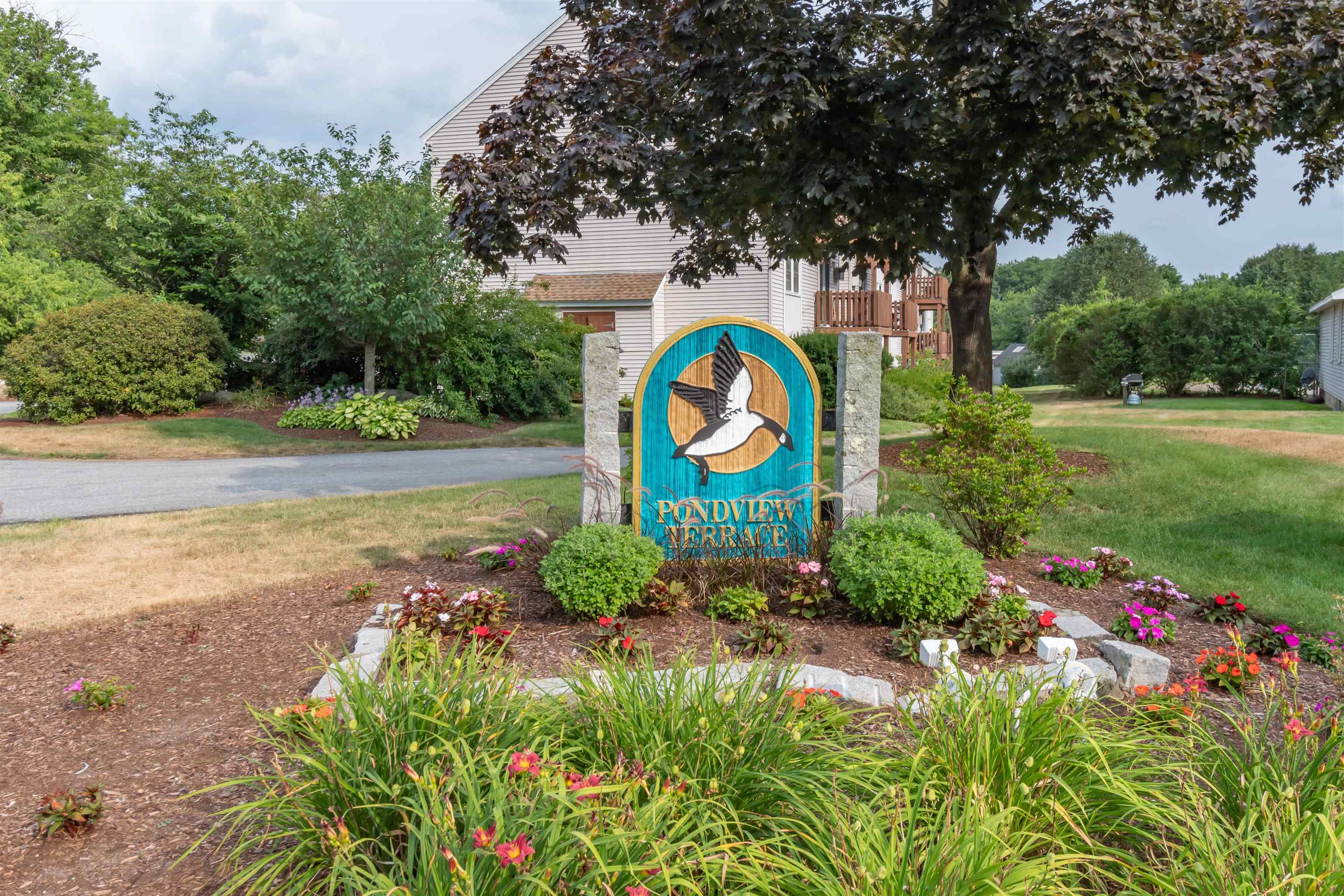 300 Circle Road Manchester, NH 03103 - Photo 2 of 23