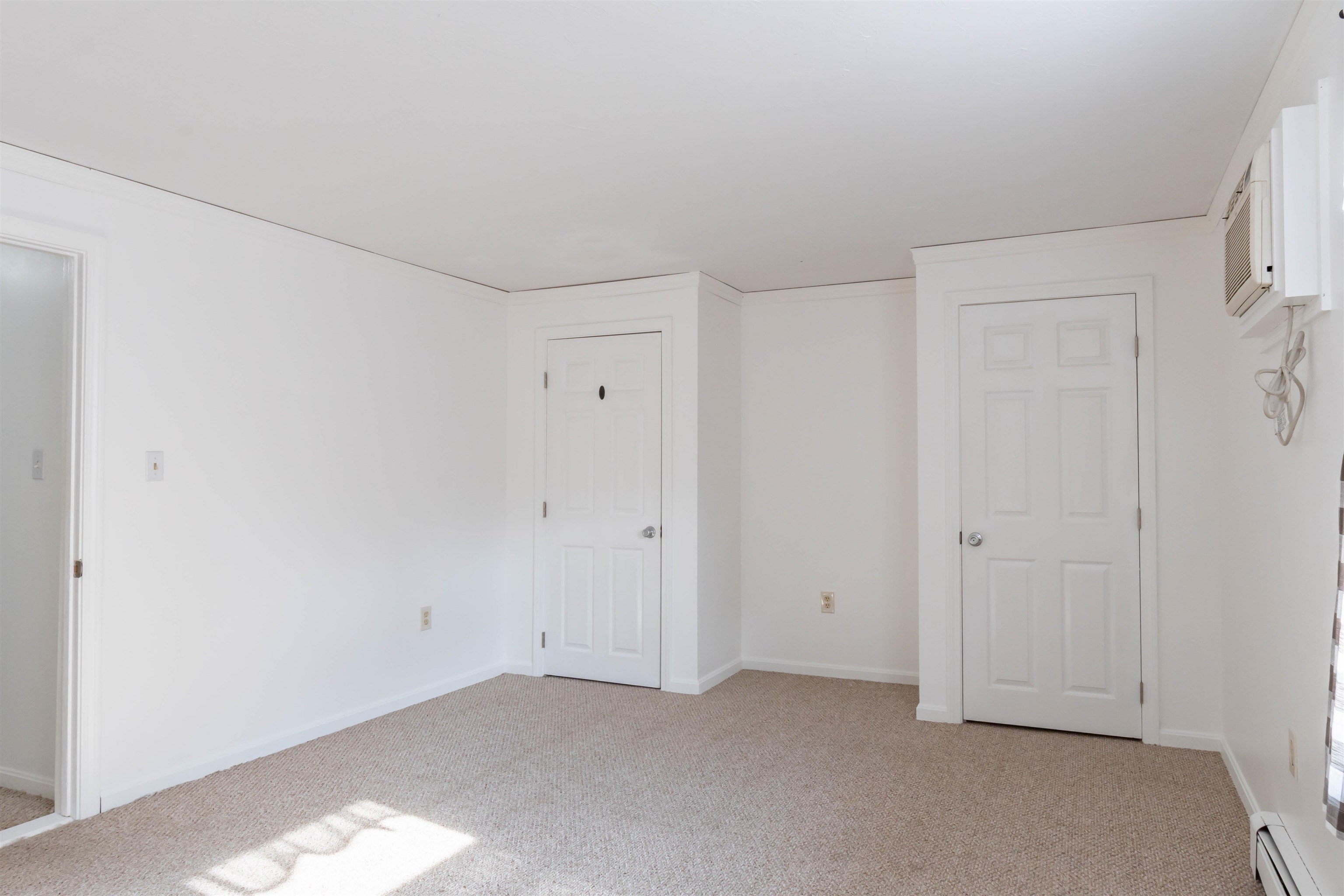 300 Circle Road Manchester, NH 03103 - Photo 5 of 23