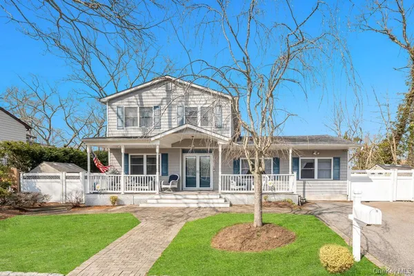 $675,000 | 175 Shelby Avenue, Holbrook, NY 11741