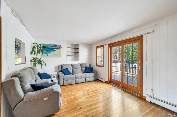 $675,000 | 175 Shelby Avenue, Holbrook, NY 11741