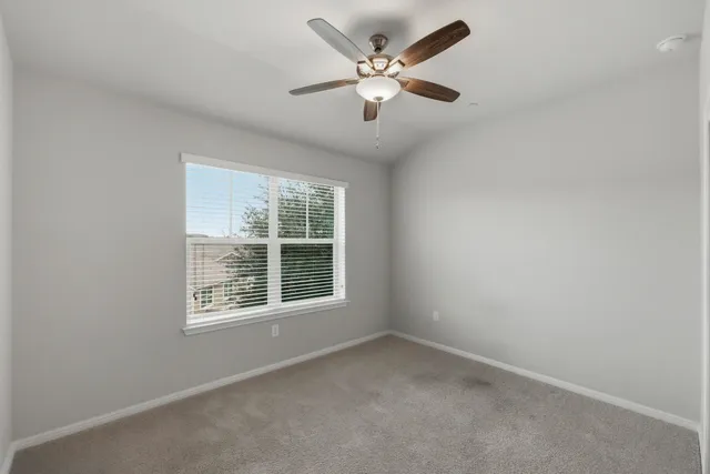 a view of utility room