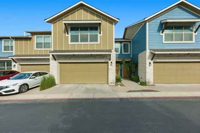 $2,150 | 516 East Slaughter Lane, Unit 2402, Austin, TX 78744