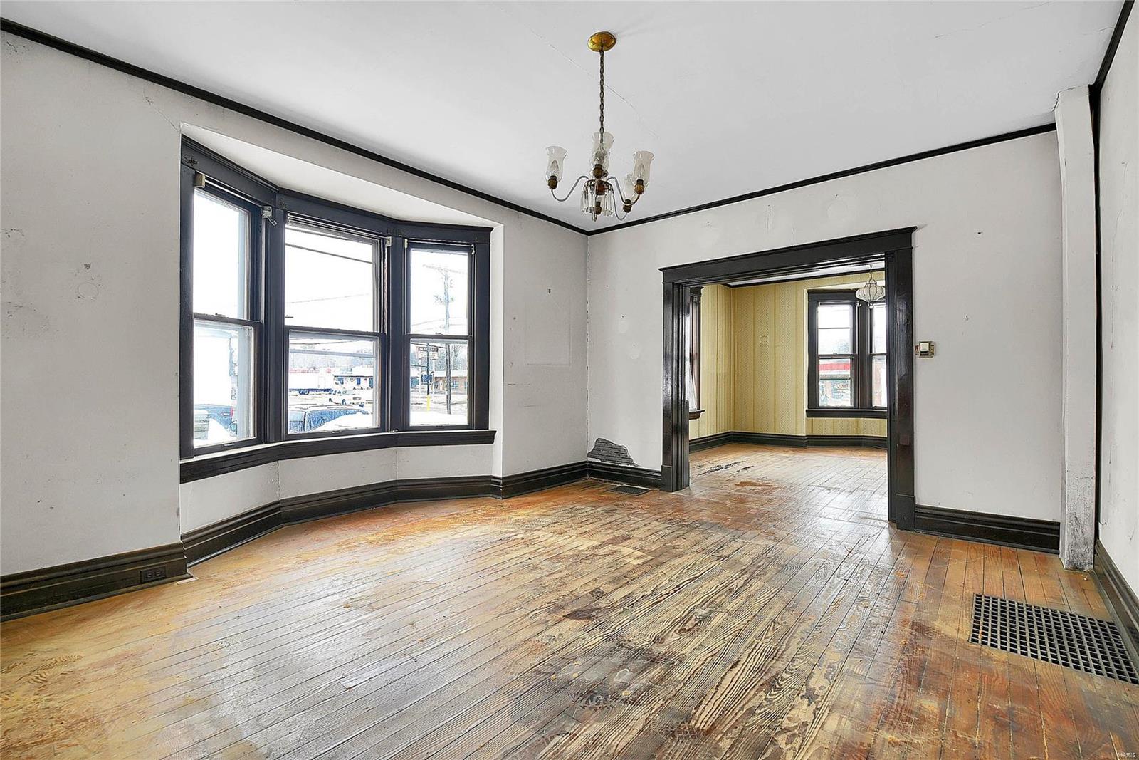 3114 Woodson Road St. Louis, MO 63114 - Photo 7 of 22 Gallery Image 7