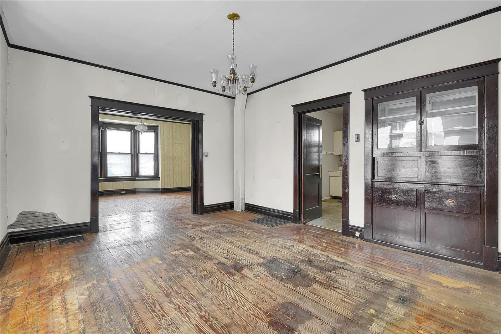 3114 Woodson Road St. Louis, MO 63114 - Photo 8 of 22 Gallery Image 8