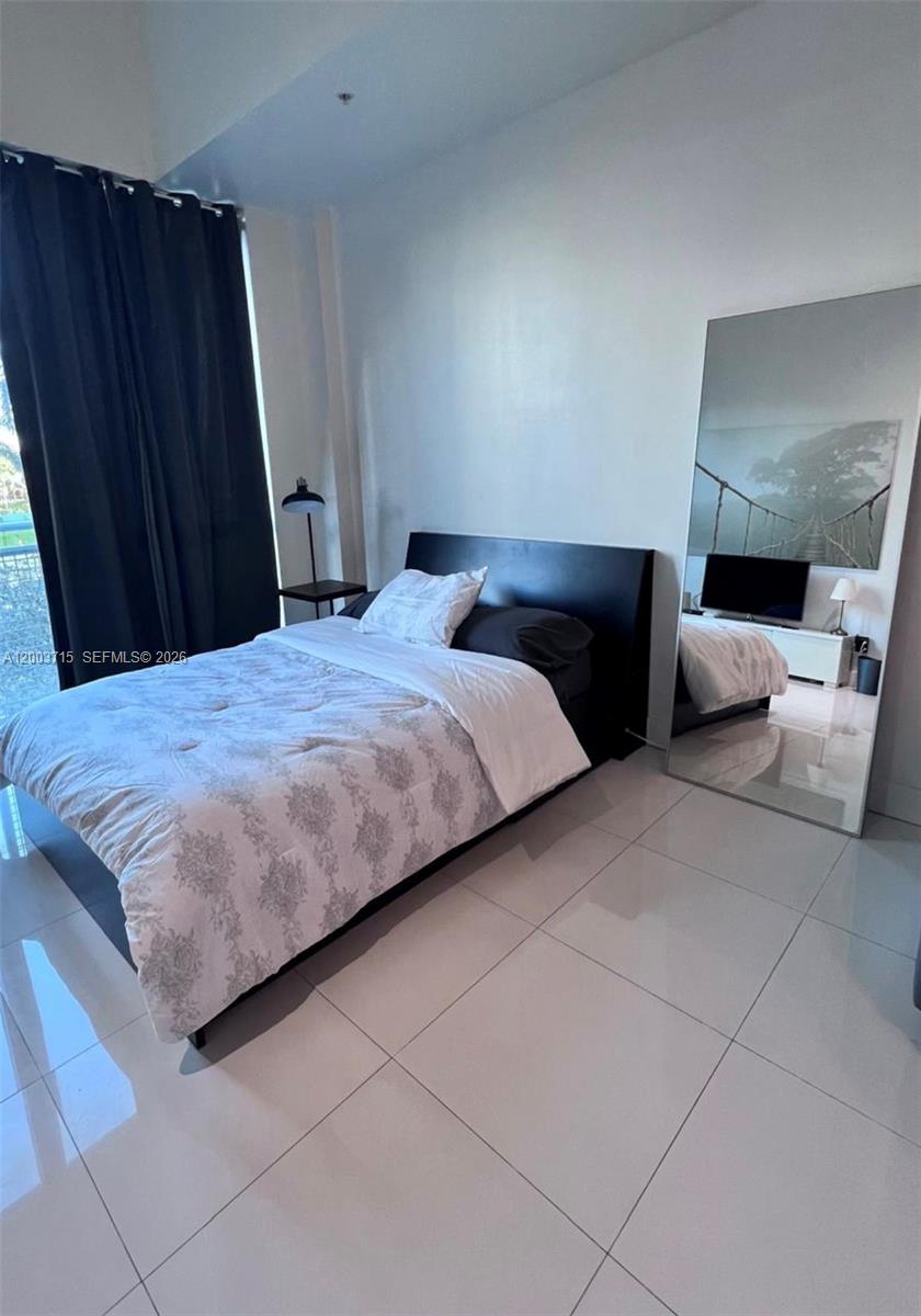 244 Biscayne Boulevard, Unit 237 Miami, FL 33132 - Photo 6 of 11