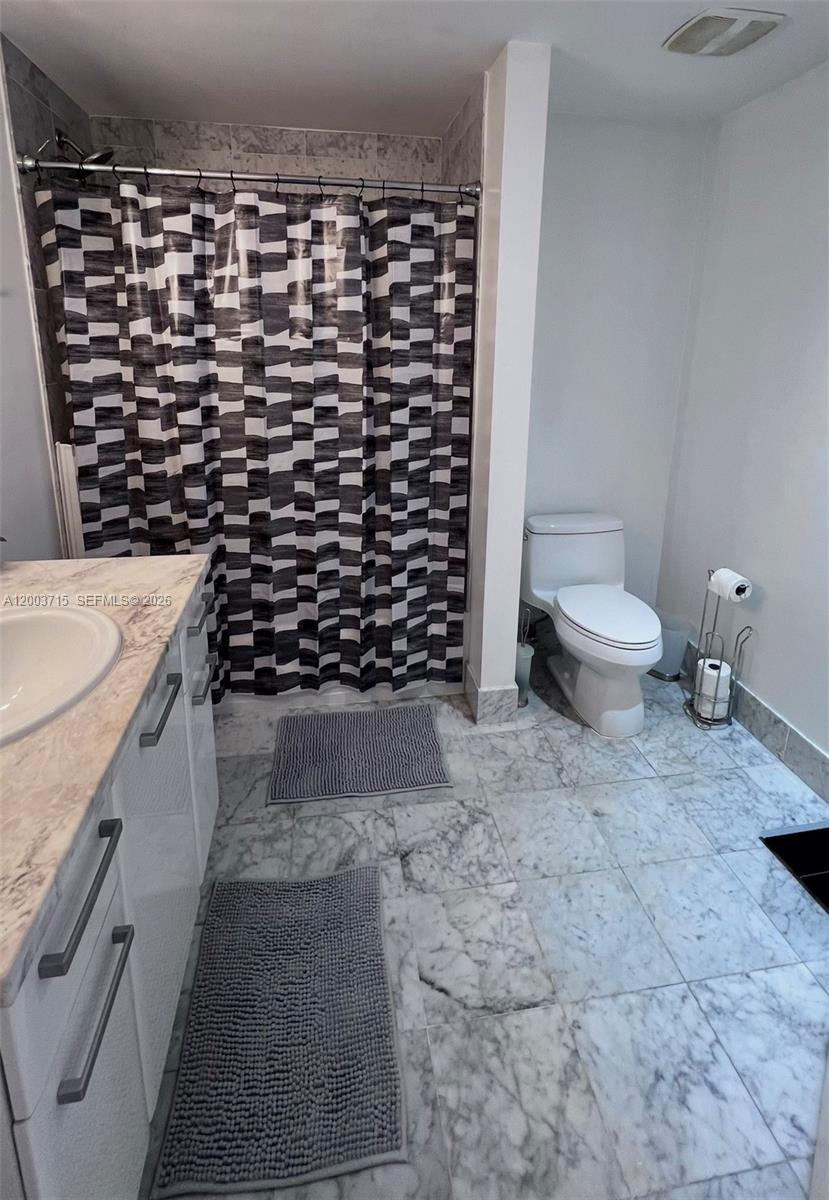 244 Biscayne Boulevard, Unit 237 Miami, FL 33132 - Photo 8 of 11
