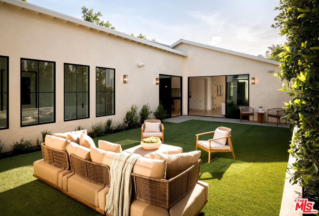 3770 May Street Los Angeles, CA 90066 - Photo 5 of 28