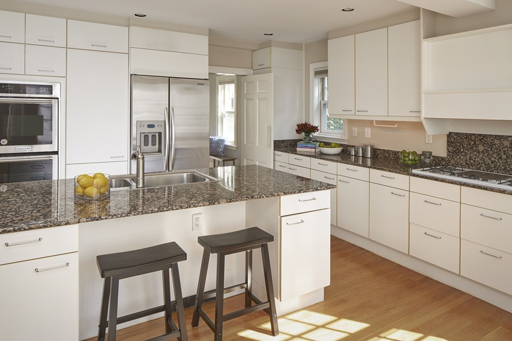 39 Benton Road Belmont, MA 02478 - Photo 6 of 14 Gallery Image 6