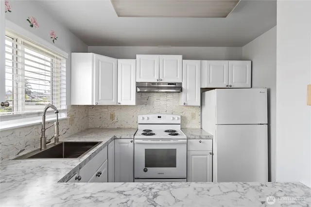 $4,200,000 | 441 Northeast Kettle Street, Oak Harbor, WA 98277