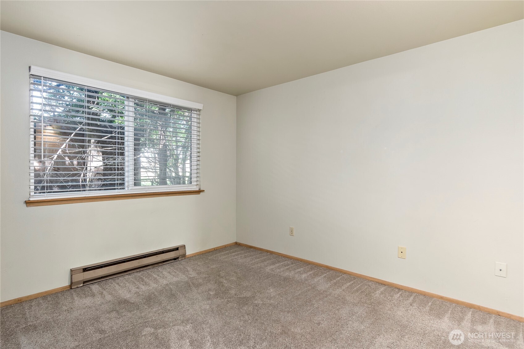 441 Northeast Kettle Street Oak Harbor, WA 98277 - Photo 25 of 40