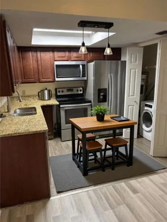 $191,900 | 22 Windtree Lane, Unit 203, Winter Garden, FL 34787