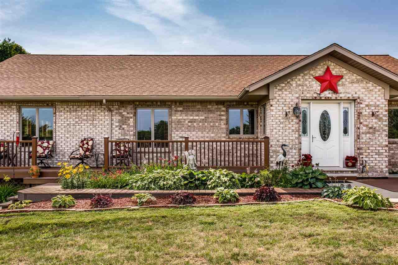 4805 North Lakeshore Road Deckerville, MI 48427 - Photo 17 of 50 31356262-17.JPG