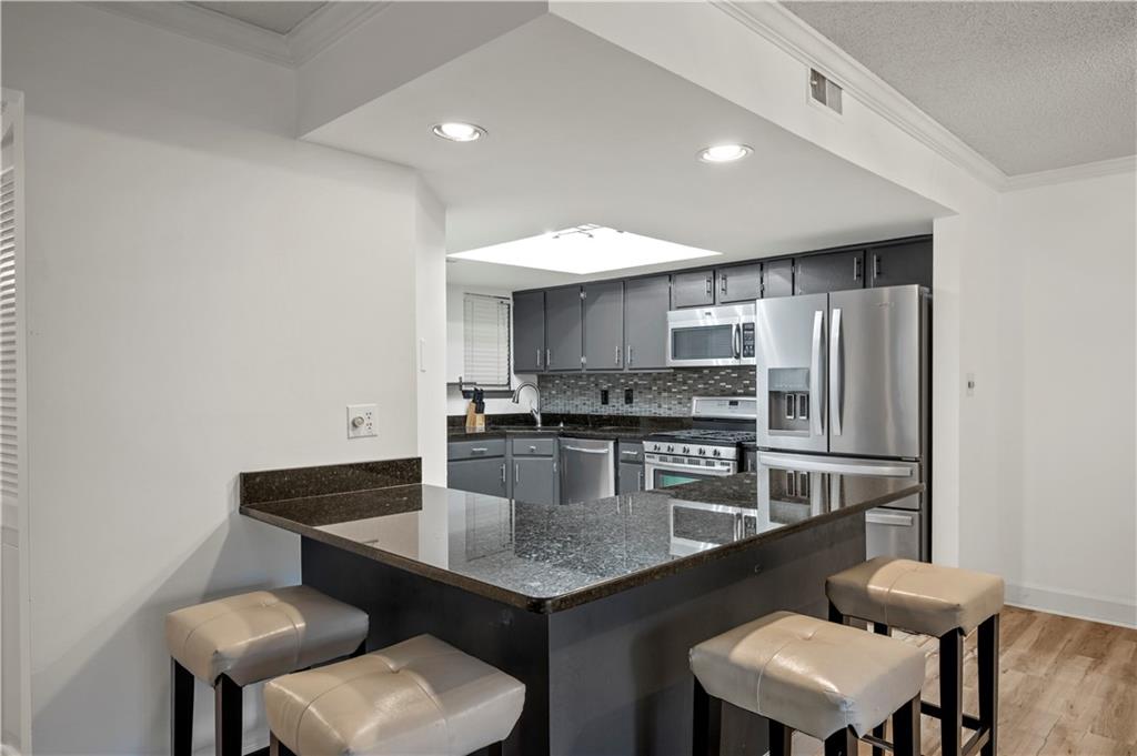 2223 Runnymead Ridge Southeast Marietta, GA 30067 - Photo 8 of 36