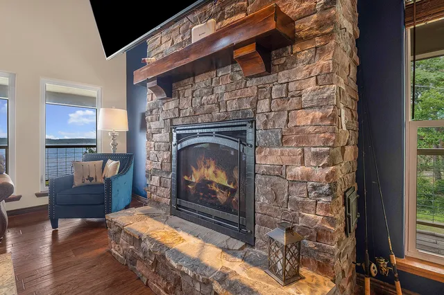 $799,000 | 388 County Road 5597, Etoile, TX 75944