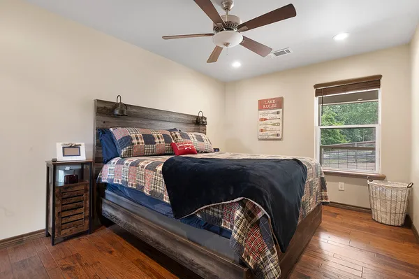 $799,000 | 388 County Road 5597, Etoile, TX 75944