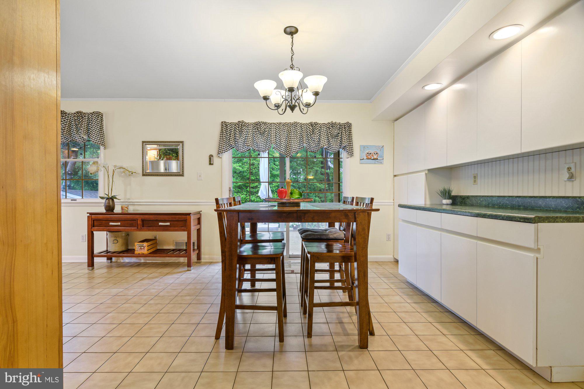 9217 Gardenia Road Baltimore, MD 21236 - Photo 8 of 26