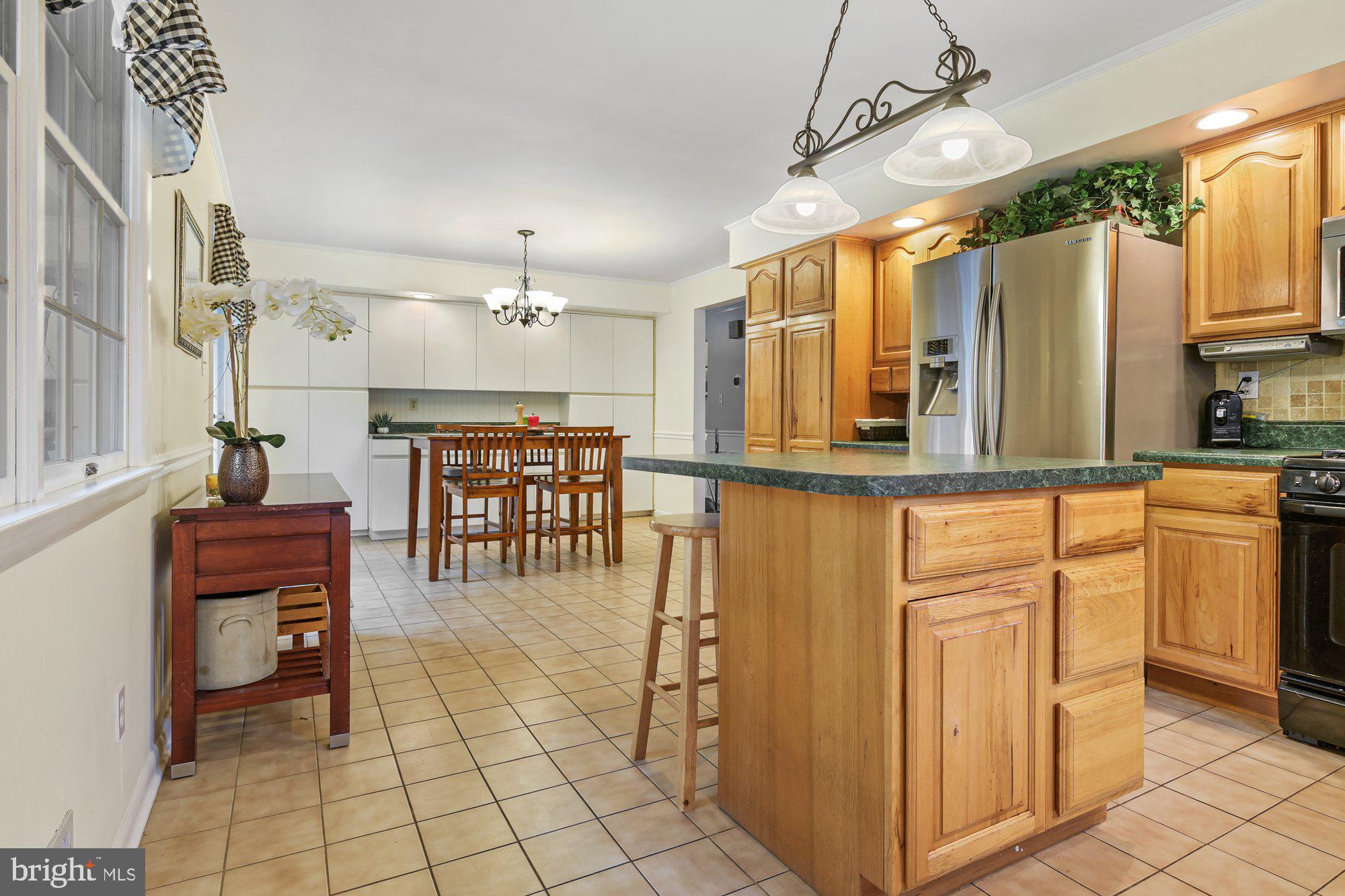 9217 Gardenia Road Baltimore, MD 21236 - Photo 9 of 26