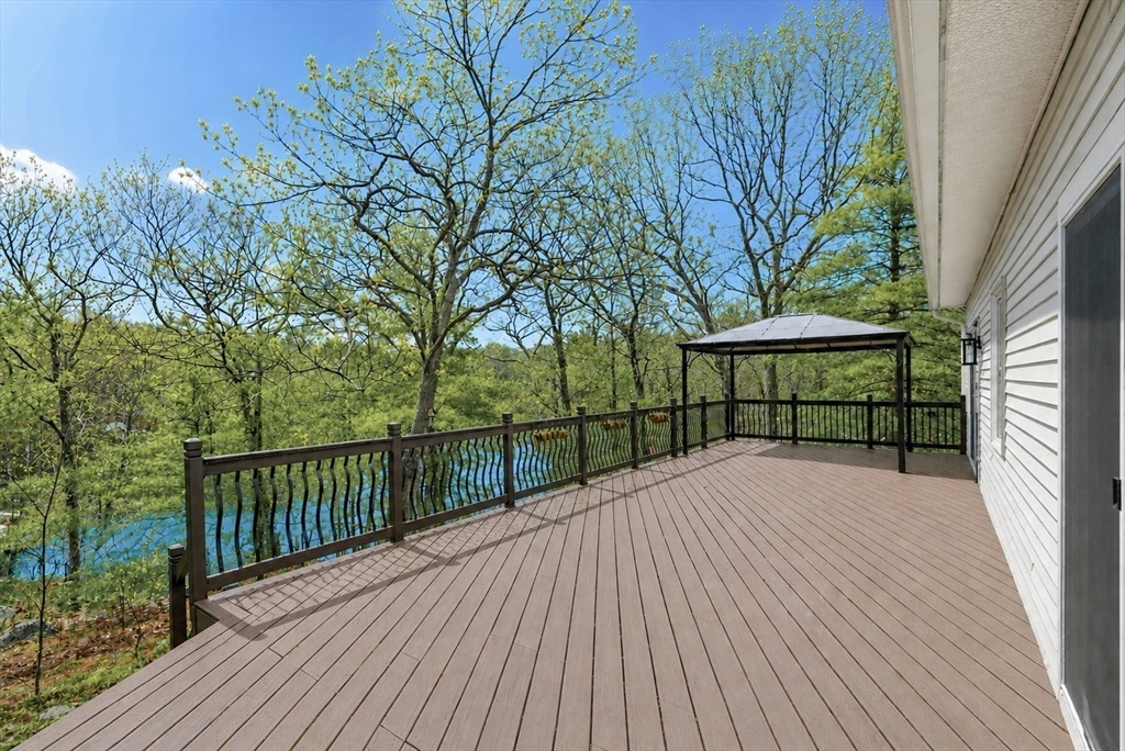 19 Hammersmith Drive Saugus, MA 01906 - Photo 25 of 29