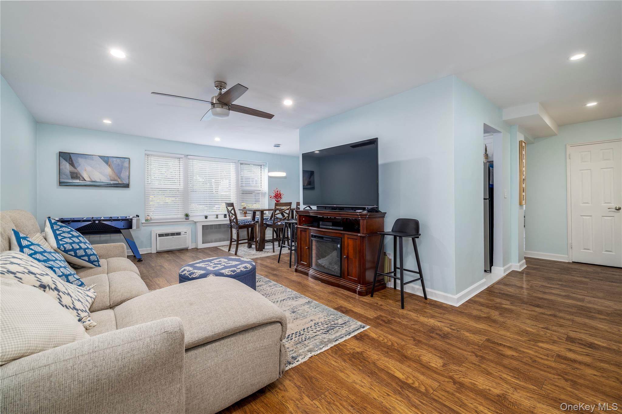 250 West Merrick Road, Unit 1E Freeport, NY 11520 - Photo 5 of 23