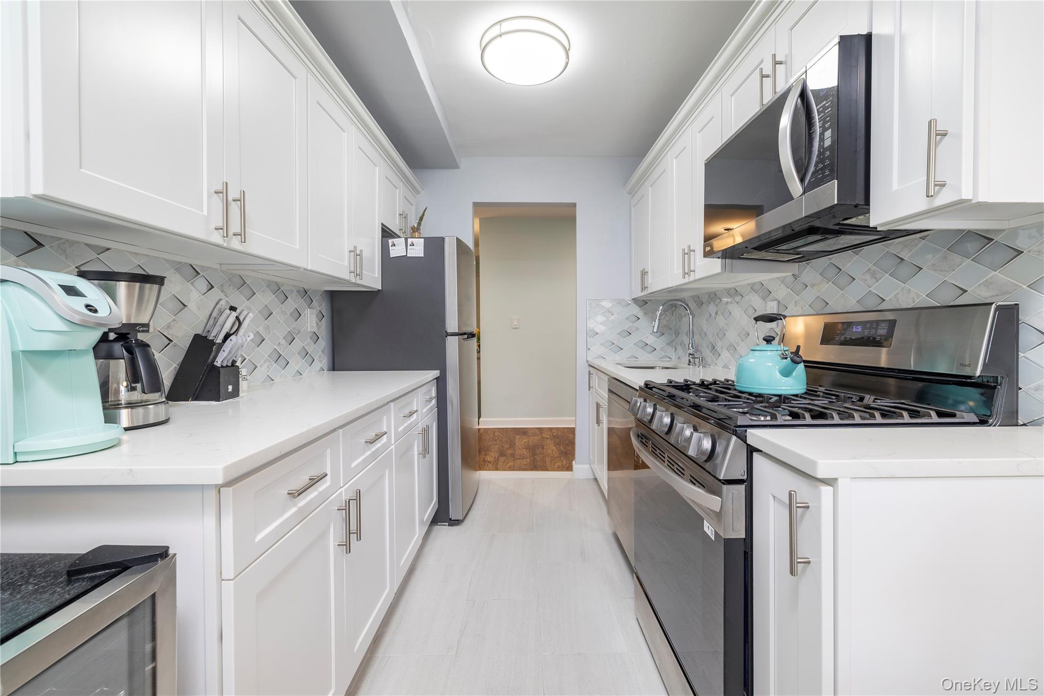 250 West Merrick Road, Unit 1E Freeport, NY 11520 - Photo 10 of 23