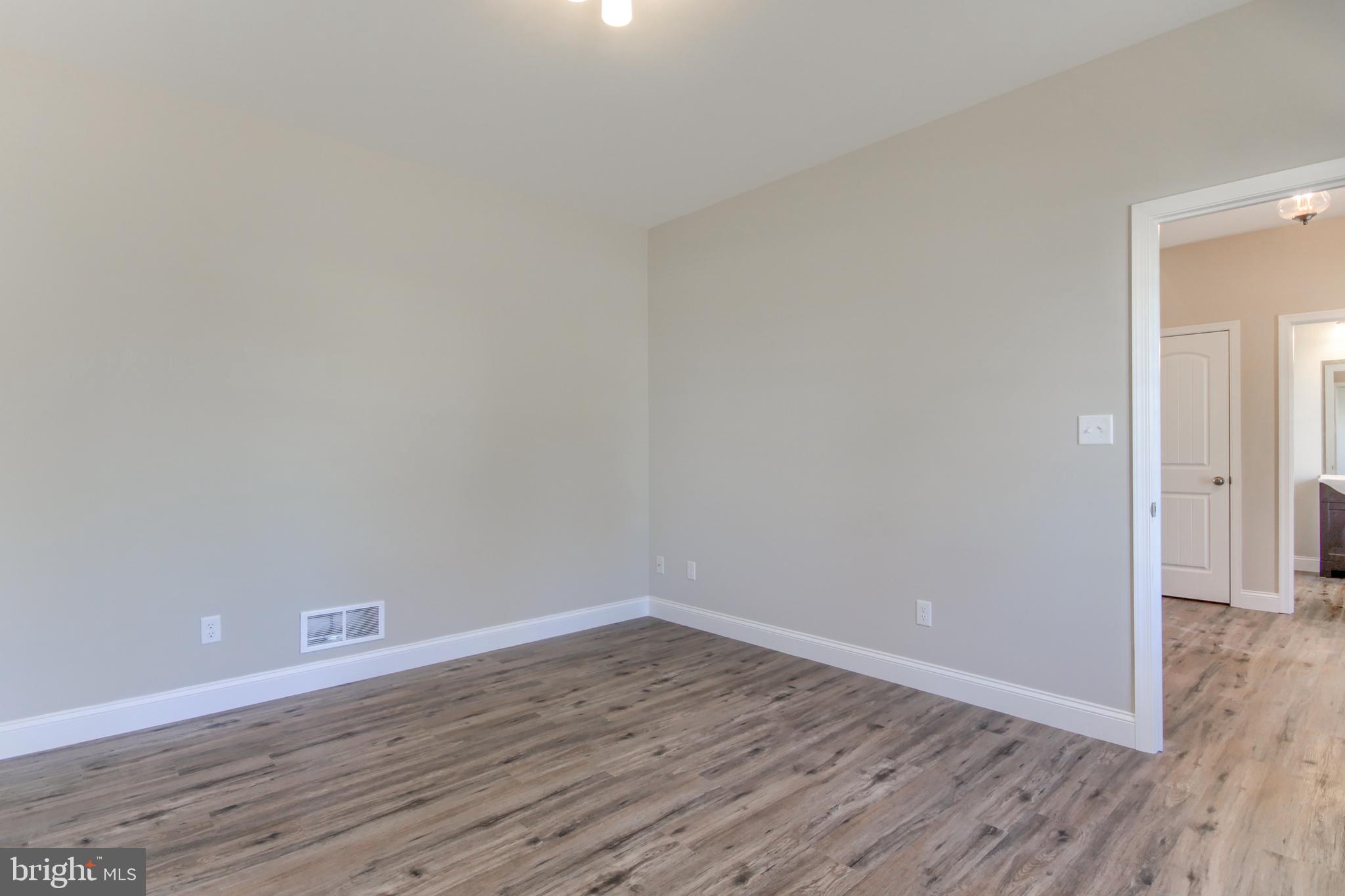 312 Martin Road Carlisle, PA 17015 - Photo 17 of 44 Gallery Image 17