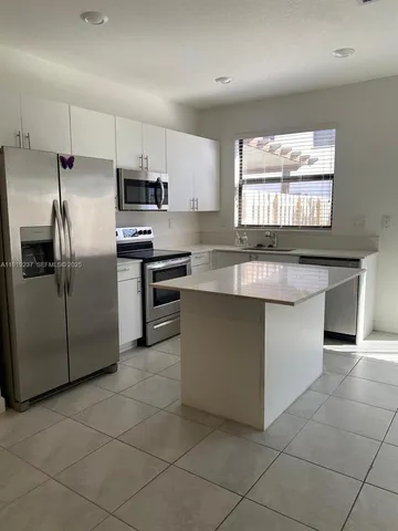 $2,600 | 12914 Southwest 232nd Lane, Unit 12914, Homestead, FL 33032