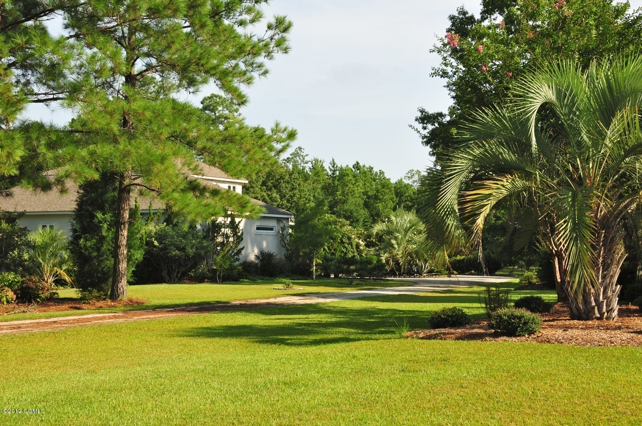 301 Sandy Point Drive Beaufort, NC 28516 - Photo 11 of 52 The Grounds