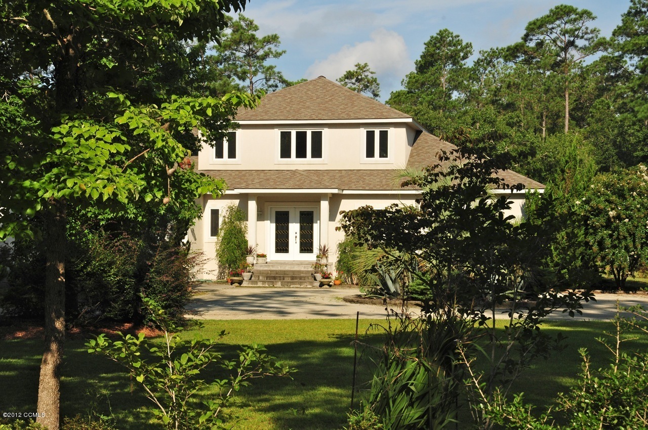 301 Sandy Point Drive Beaufort, NC 28516 - Photo 2 of 52 Front View