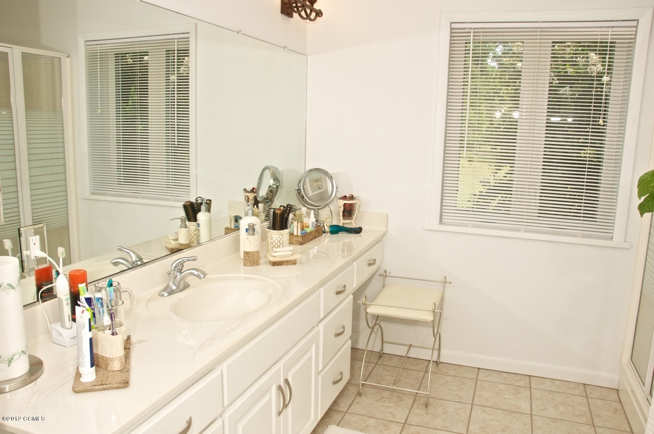 301 Sandy Point Drive Beaufort, NC 28516 - Photo 35 of 52 Master Suite