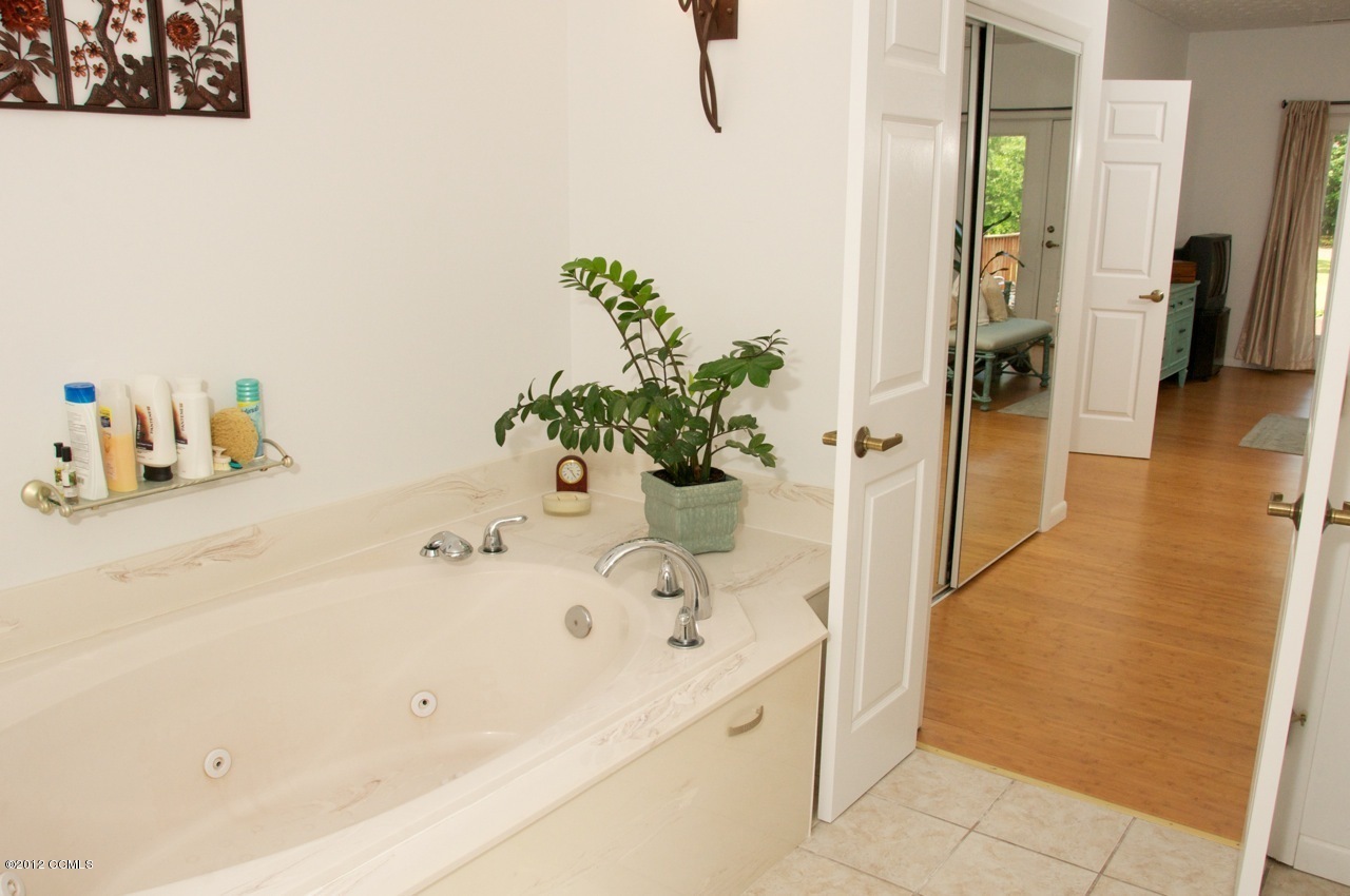 301 Sandy Point Drive Beaufort, NC 28516 - Photo 37 of 52 Master Suite