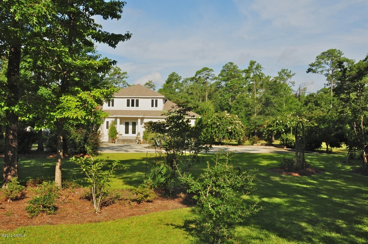 301 Sandy Point Drive Beaufort, NC 28516 - Photo 5 of 52 Front View