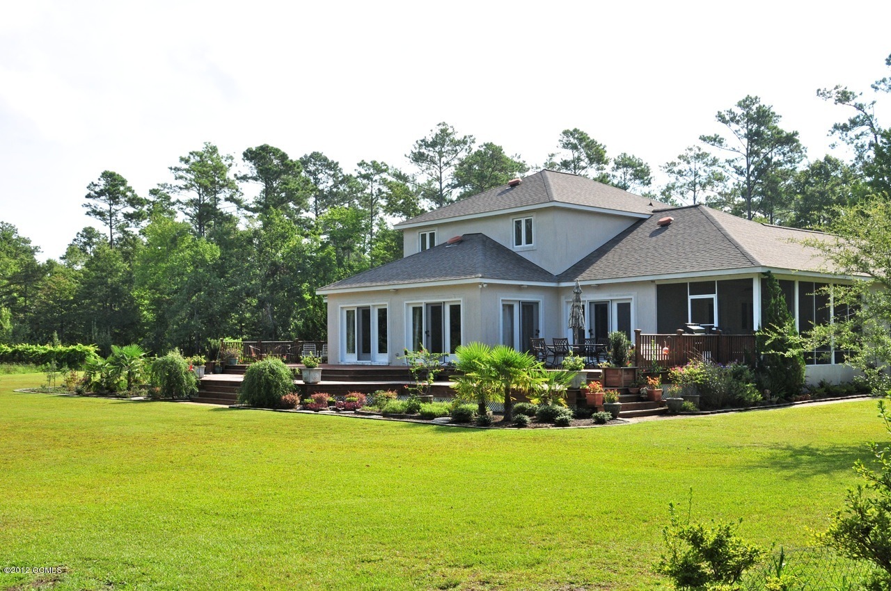 301 Sandy Point Drive Beaufort, NC 28516 - Photo 9 of 52 Rear View