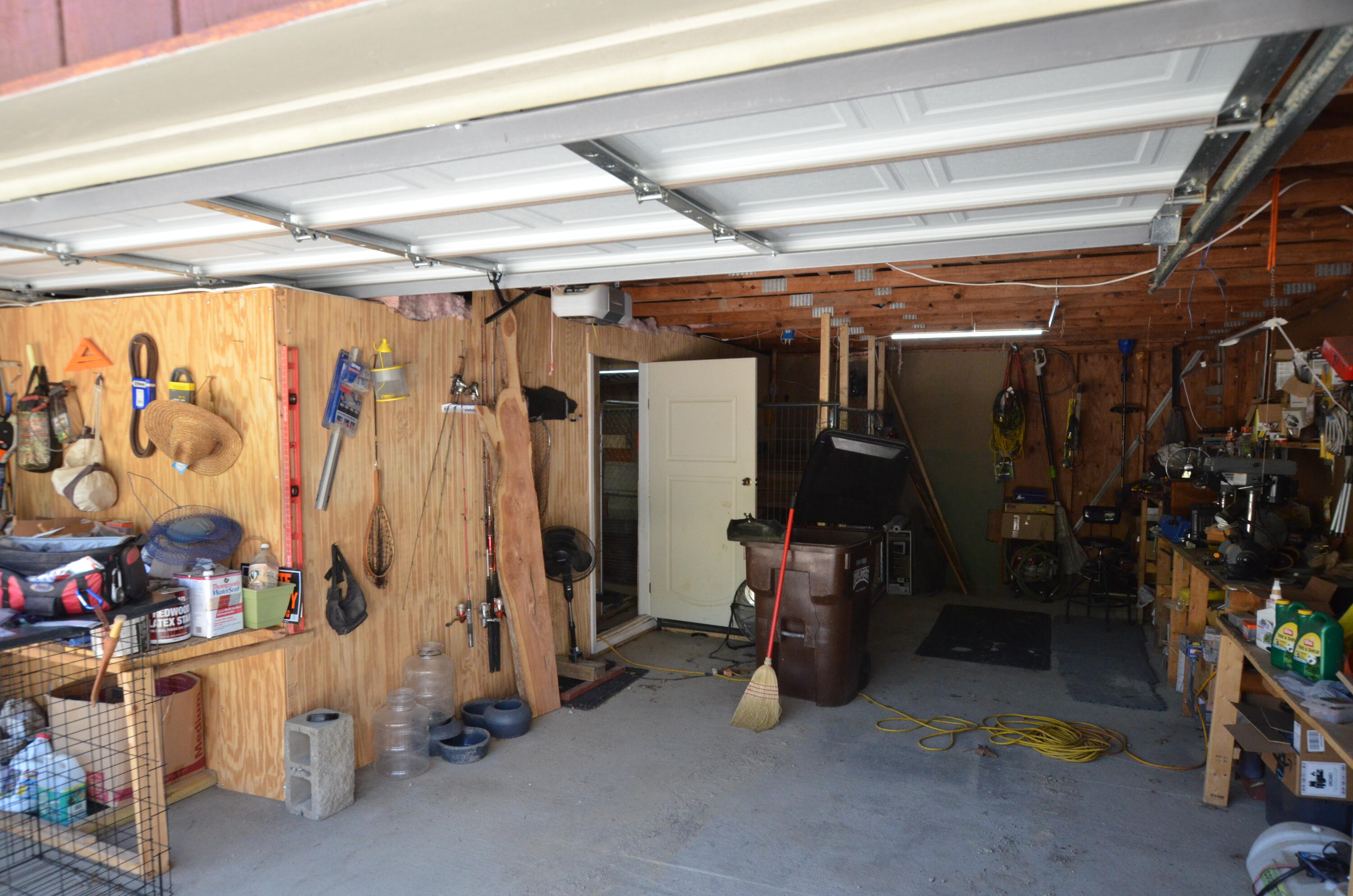 3425 Fitchburg Road Ravenna, KY 40472 - Photo 57 of 76 Dog kennels!