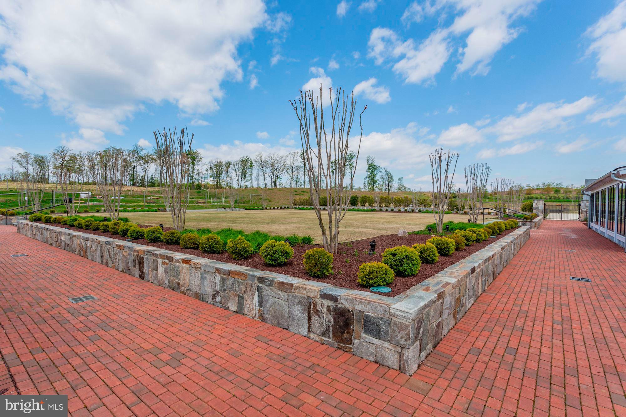 18105 Red Mulberry Road Dumfries, VA 22026 - Photo 8 of 44 Gallery Image 8